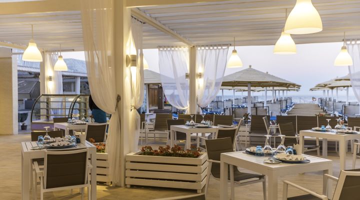 Nasaya Restaurant & Lounge